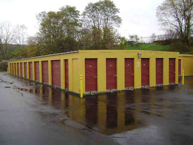 Building photograph for 156 DANBURY RD